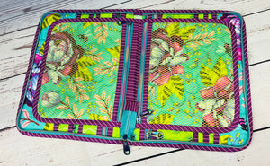 ByAnnie - Running With Scissors - DE La Luna